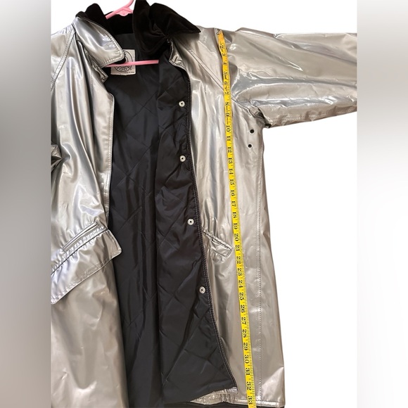 Silver rain jacket - Picture 12 of 16
